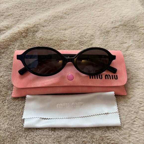 Miu Miu sunglasses - Picture 1 of 3